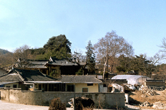 ankim04-22v.jpg