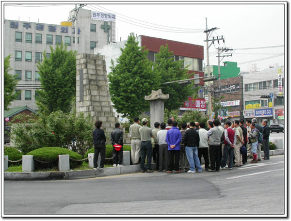 ankim02-6-51z127.jpg