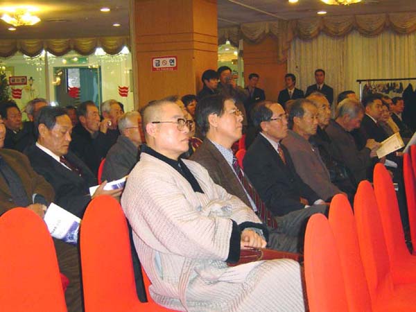 ankim04-11z420.jpg