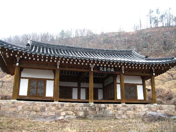 ankim04-9h.jpg